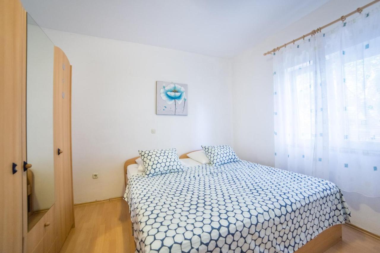 Apartment Jadranka Brist Bagian luar foto