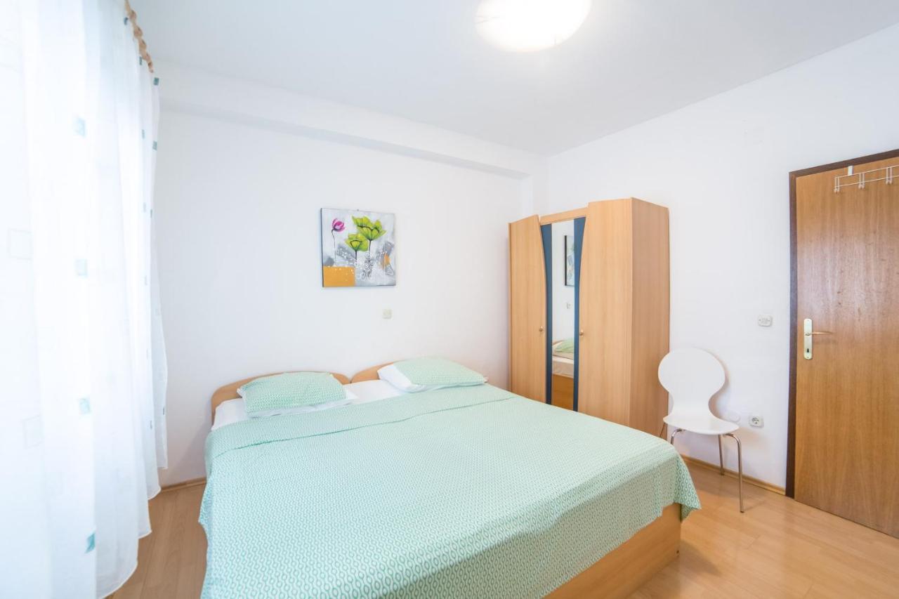 Apartment Jadranka Brist Bagian luar foto